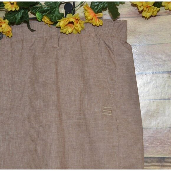 Three Sixty Six Men's Brown Knee Length Golf Shorts Size 44 Elastic Waist - Picture 2 of 7